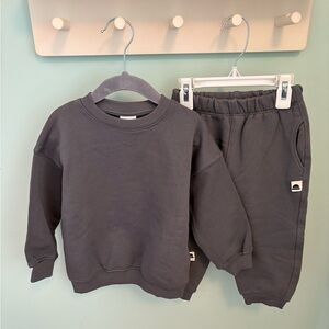 ZARA SWEATSHIRT AND JOGGER PANTS SET WITH TAG DETAIL